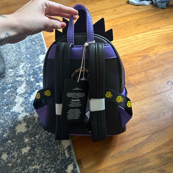 Loungefly Disney Snow White villains mini backpack - Picture 2 of 4